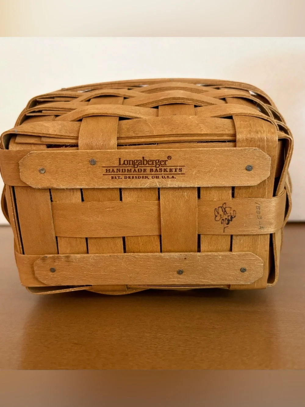 Vintage 2002 Longaberger Spring Basket w/leather Handles, liner and protector